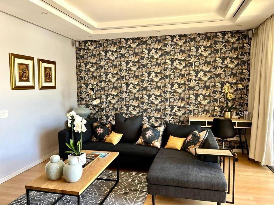 Parama 003 Secure, Luxurious Waterfront Apartment เคปทาวน์ ภายนอก รูปภาพ
